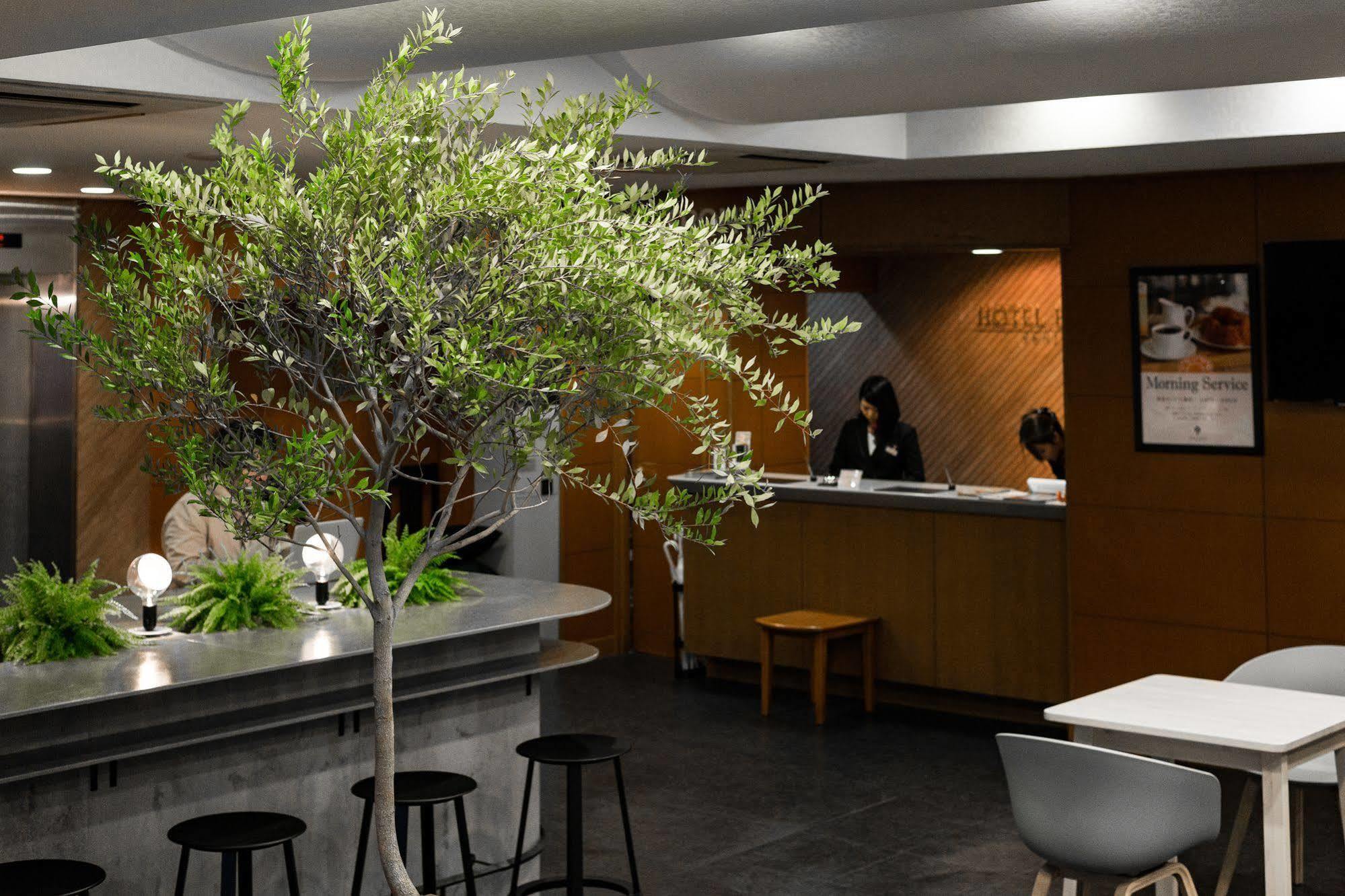 Hotel Etwas Tenjin Fukuoka  Bagian luar foto