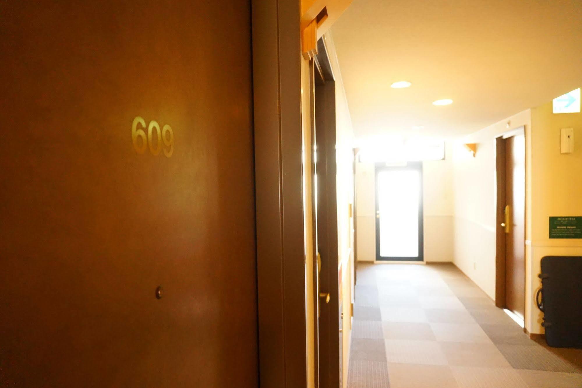 Hotel Etwas Tenjin Fukuoka  Bagian luar foto
